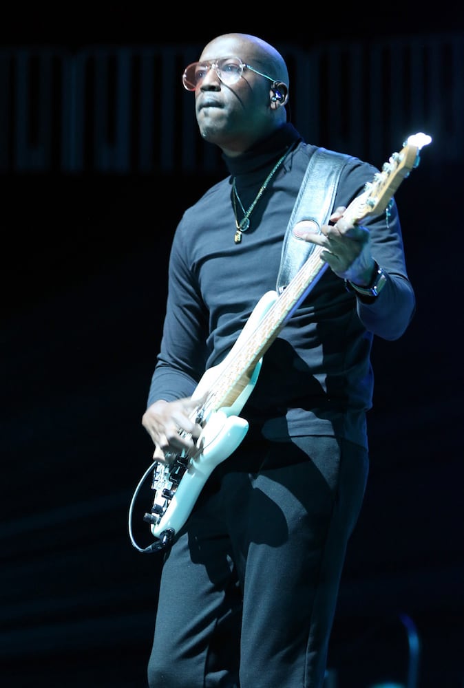 Maxwell brought his "The Night Tour," featuring Joe and Anthony Hamilton to sold-out State Farm Arena on Saturday, March 19, 2022.  