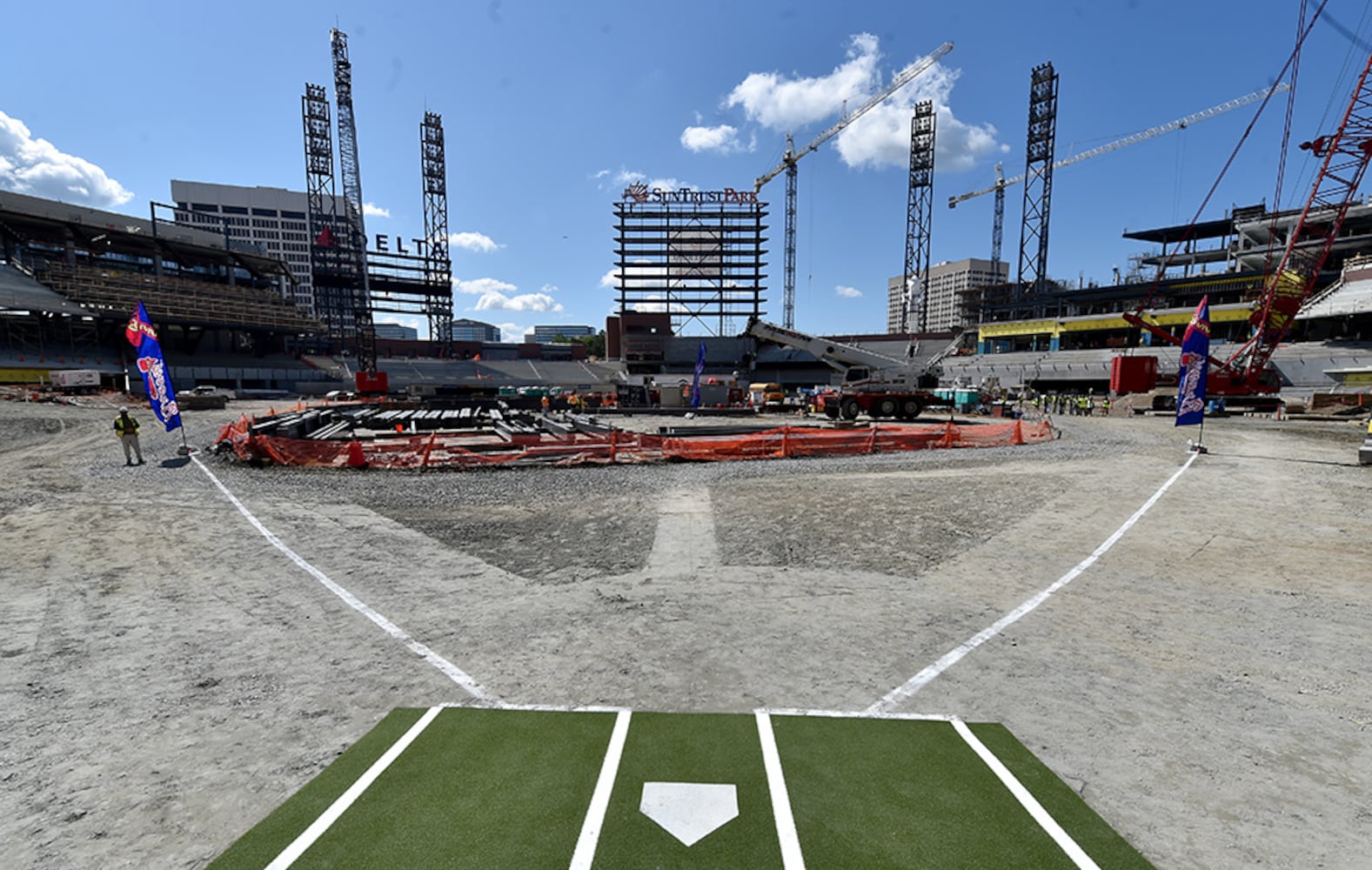 Braves' SunTrust Park set to open in 2017