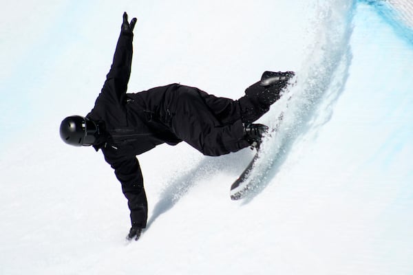 Shaun White, founder of The Snow League, takes a lap before the qualifying round at The Snow League snowboarding competition Friday, March 7, 2025, in Aspen, Colo. (Jason Charme/The Aspen Daily News via AP)