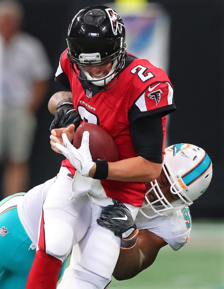 Photos: Falcons fall to Dolphins after second-half collapse