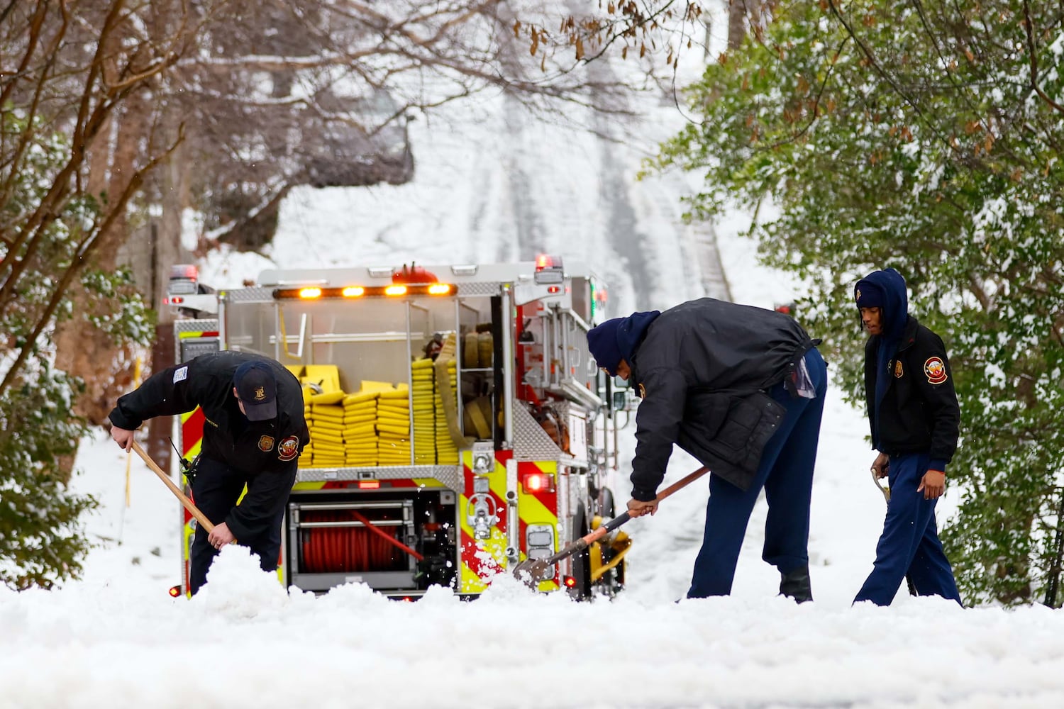 Snow storm hits Atlanta