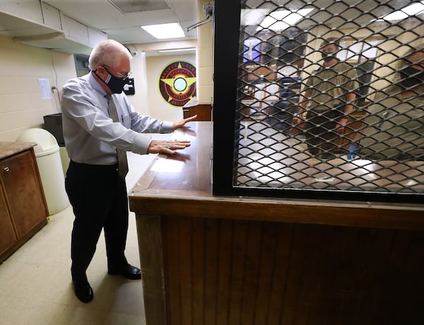 The Walker County Sheriff’s Office has urged local police and prosecutors to avoid seeking jail time for some defendants amid the coronavirus pandemic. Even so, Walker’s jail has been over capacity for 10 separate months since the pandemic began, according to Georgia Department of Community Affairs Office of Research records. (Curtis Compton / Curtis Compton@ajc.com)