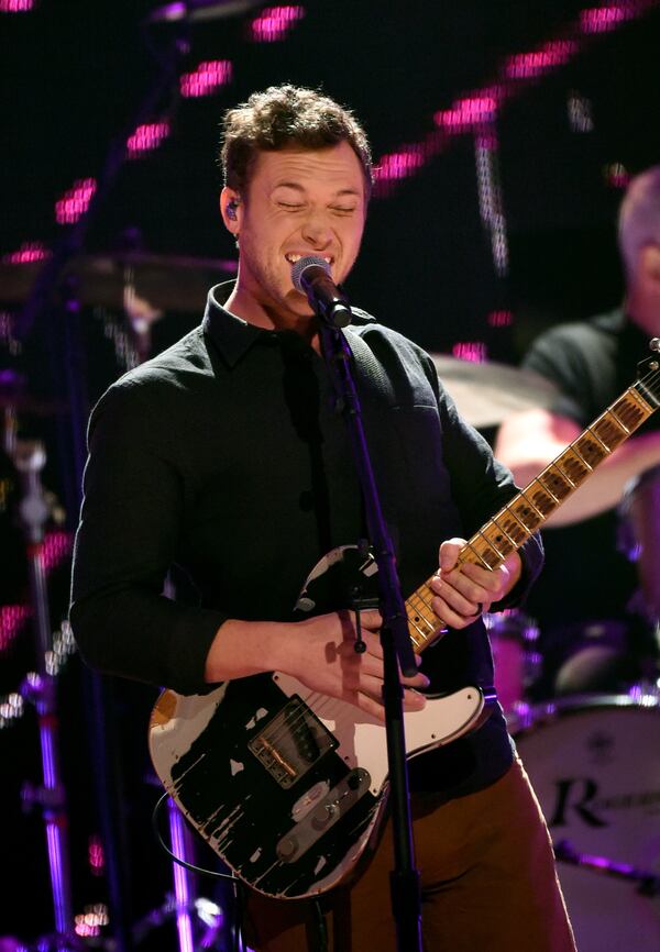  NASHVILLE, TN - OCTOBER 18: Singer-songwriter Phillip Phillips performs onstage at the 2017 CMT Artists Of The Year on October 18, 2017 in Nashville, Tennessee. (Photo by Rick Diamond/Getty Images for CMT)