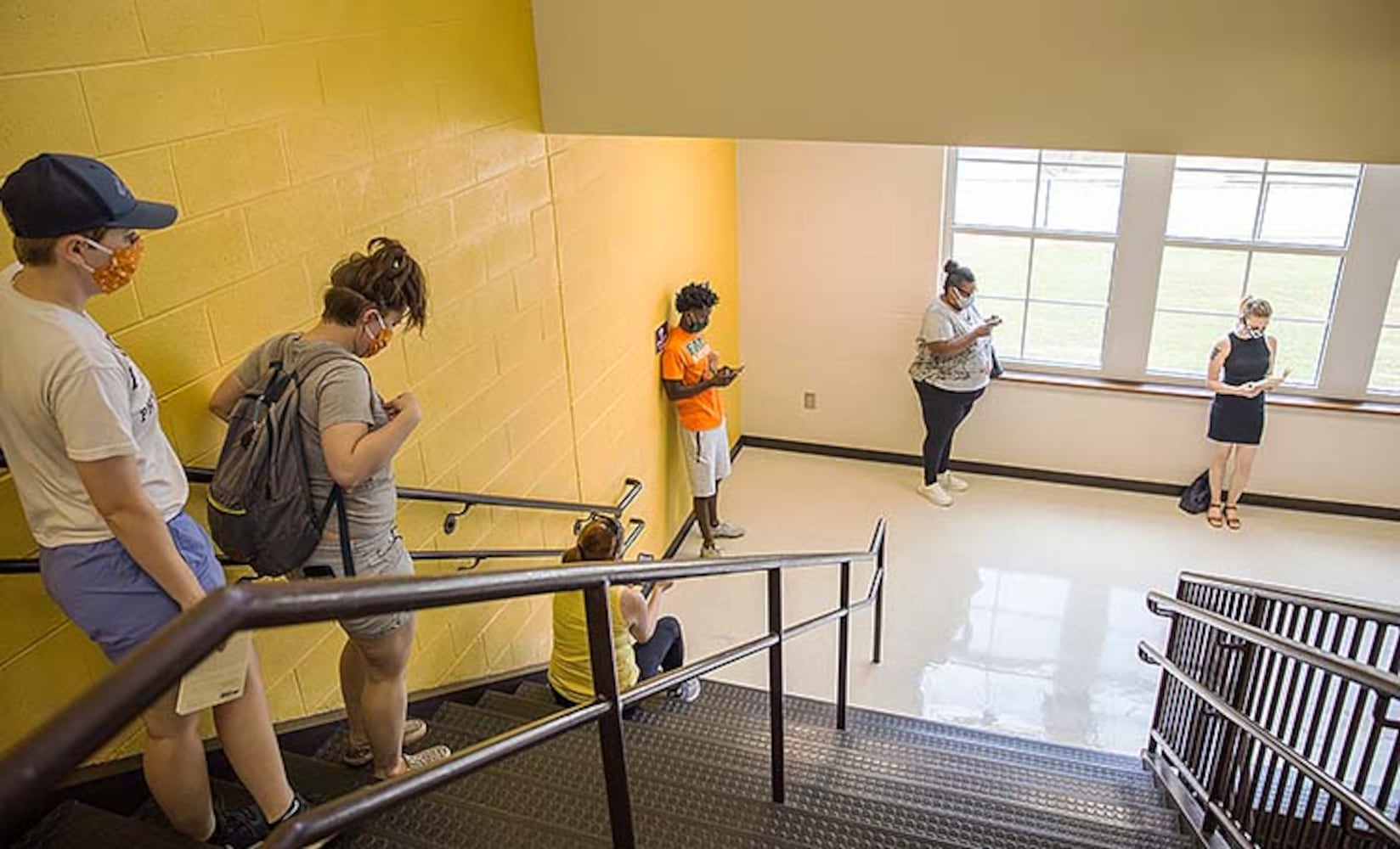 PHOTOS: Georgia voters struggle with long lines, new equipment, social distancing