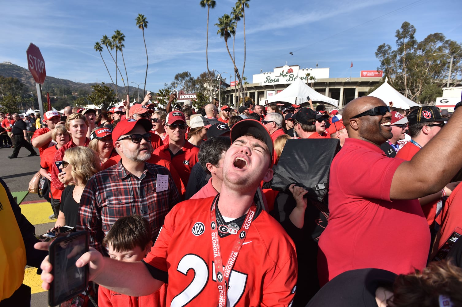 Photos: The scene at the Rose Bowl as Georgia plays Oklahoma