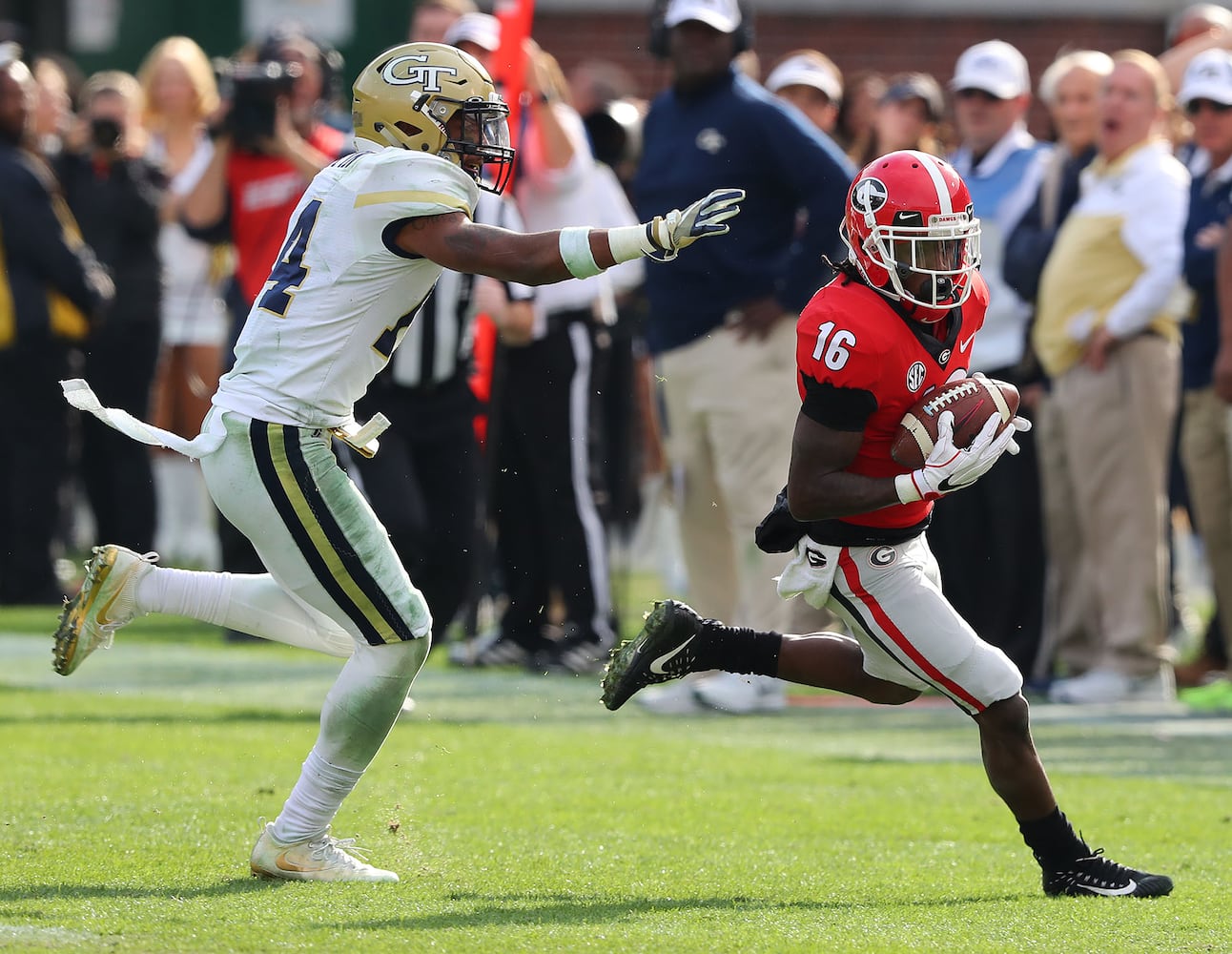 Photos: It’s Georgia in an easy win over Tech