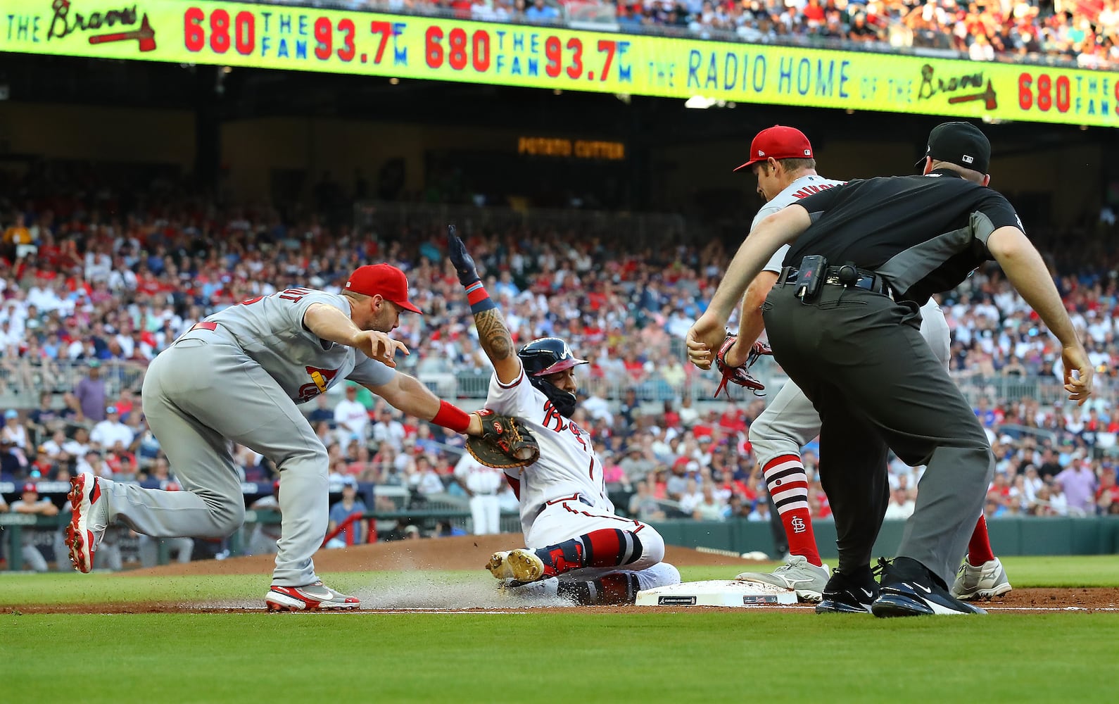 070722 BRAVES PHOTO