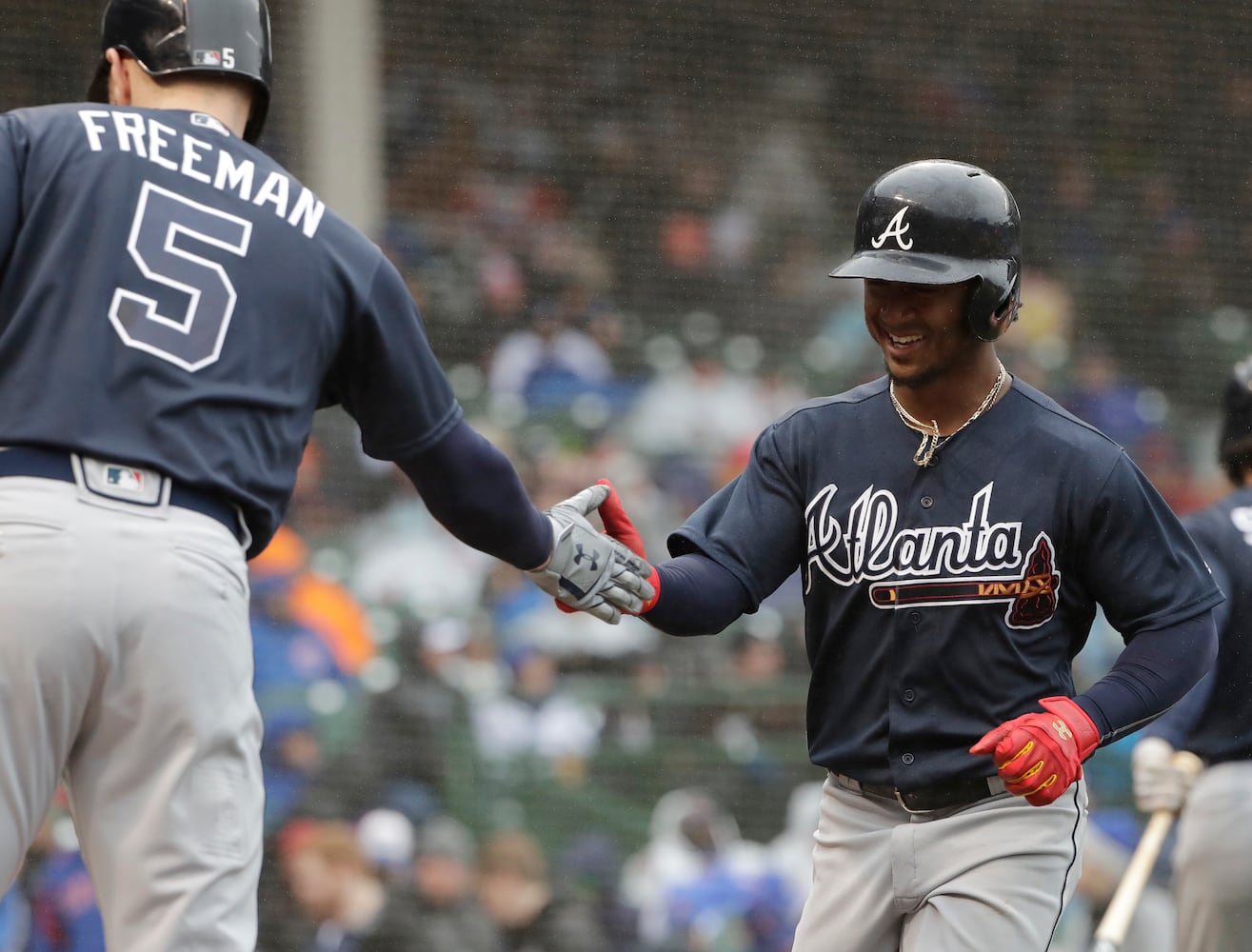 Photos: Braves battle the Cubs in cold Chicago