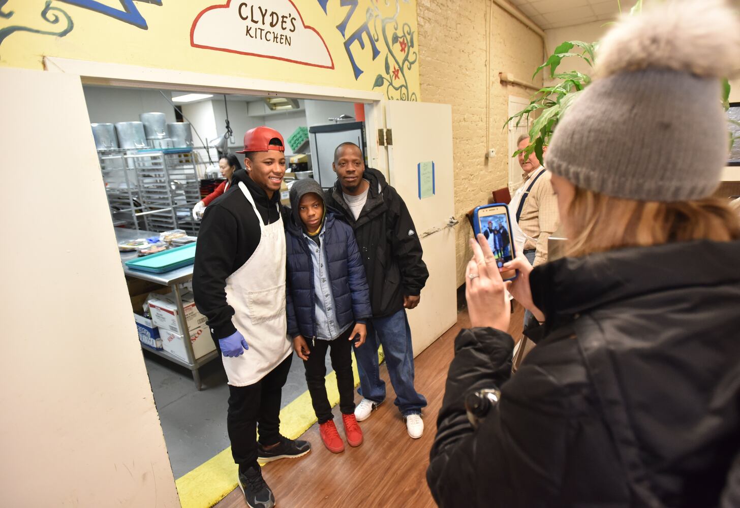 Photos: Helping homeless during Super Bowl