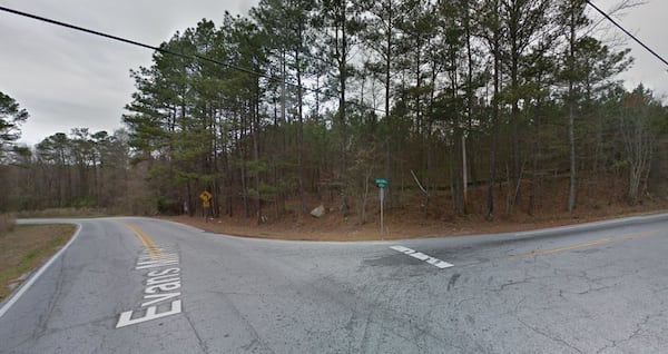 This snapshot of the intersection of Evans Mill and Salem road from 2017 shows the wooded area that would become a gas station if plans were to continue for the project.