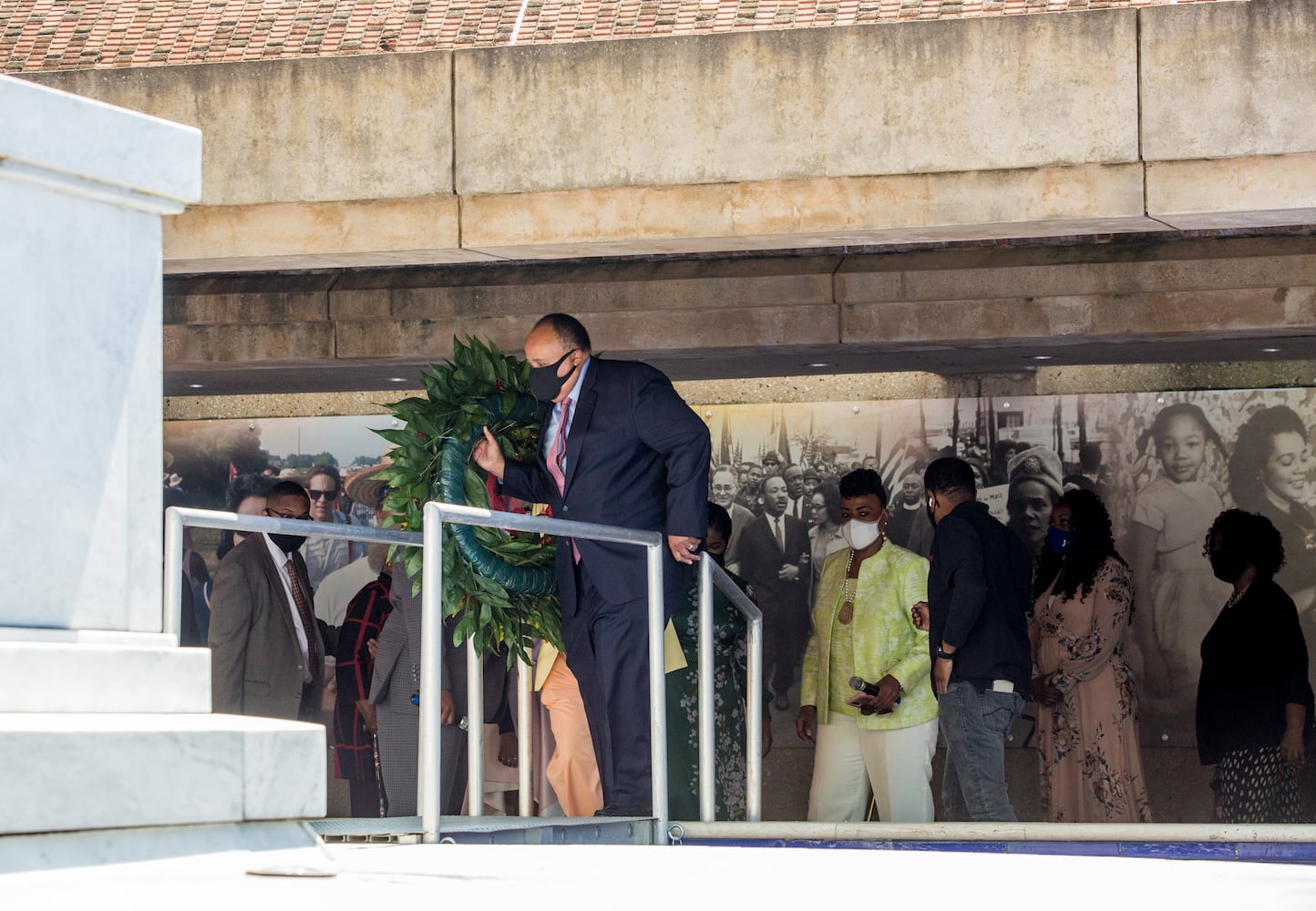 wreath-laying at MLK tomb on 53 anniversary of his death