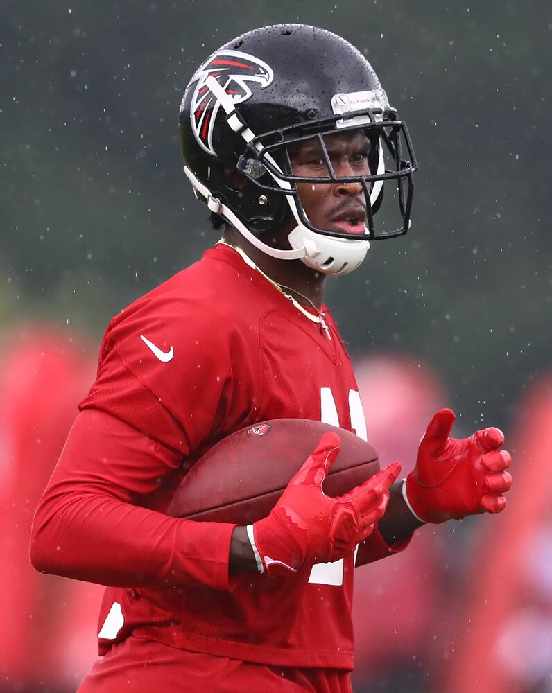 Photos: Ridley, Jones and Ryan put in extra work at Falcons’ camp