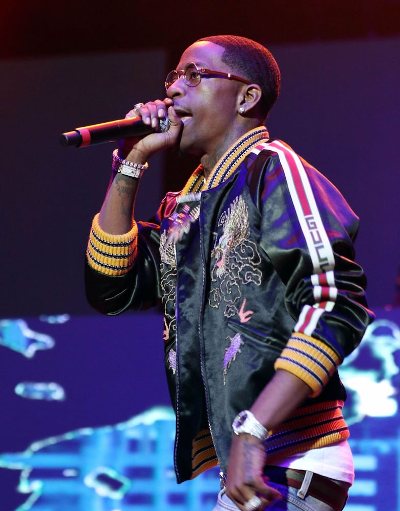 Photos: V-103 Live Pop-Up Concert