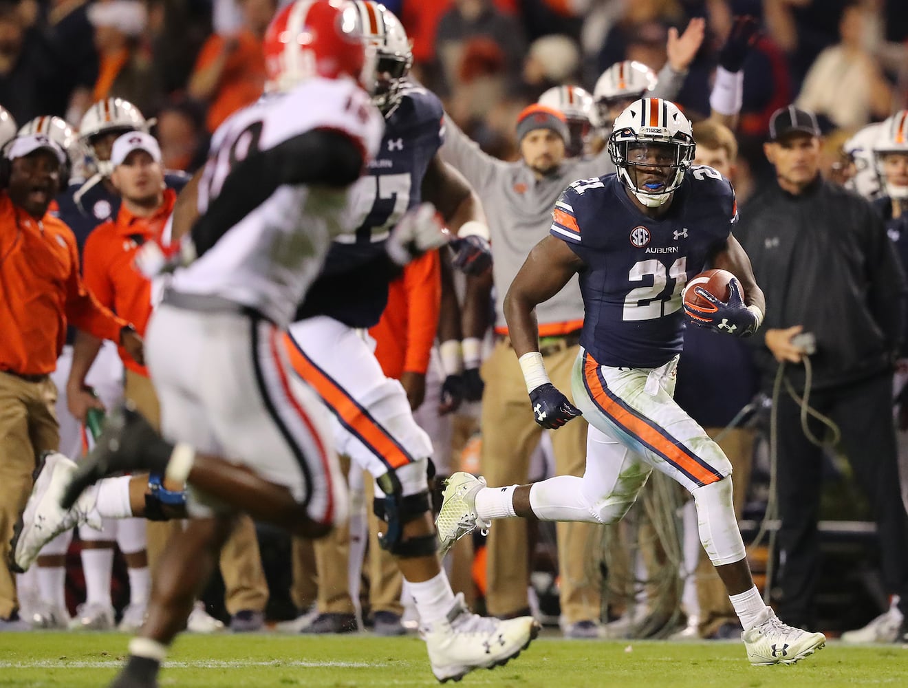 Photos: Bulldogs are crushed by Auburn