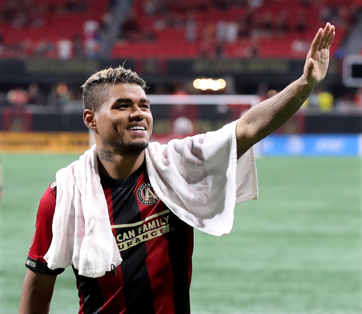 Photos: Mercedes-Benz roof open for Atlanta United match