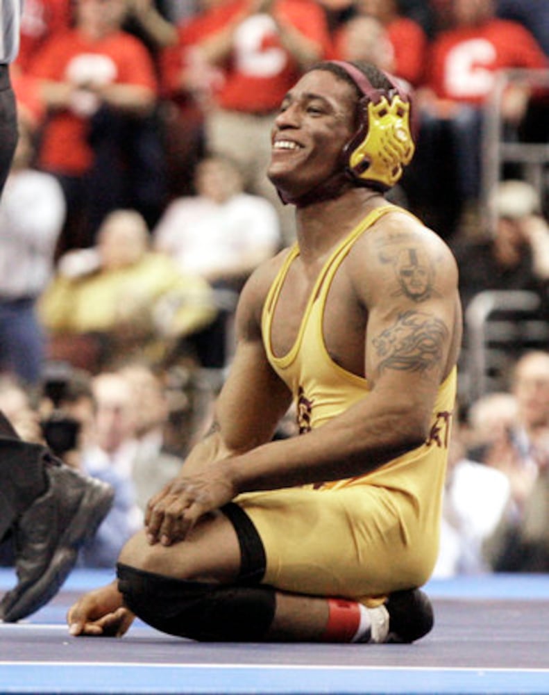 One-legged wrestler wins NCAA title