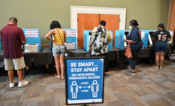 June 9, 2020 Duluth - Gwinnett County residents cast their votes during the Georgia primary elections at Pleasant Hill Presbyterian Church in Duluth on Tuesday, June 9, 2020. (Hyosub Shin / Hyosub.Shin@ajc.com)