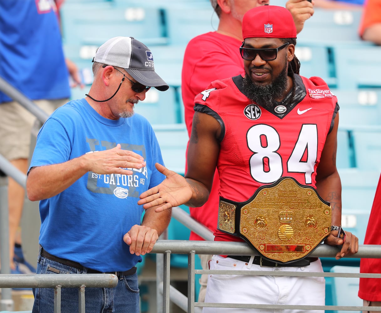 Photos: The scene at the Georgia-Florida game