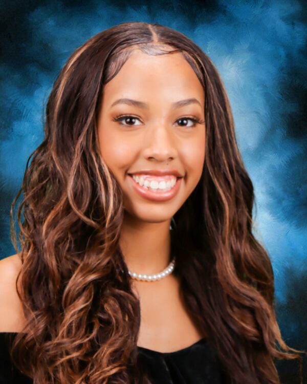 Discovery High School 2024 valedictorian Khenya Robinson. (Courtesy photo)