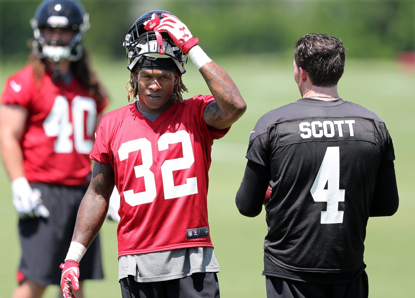 Photos: Falcons rookies hit the field at mini-camp