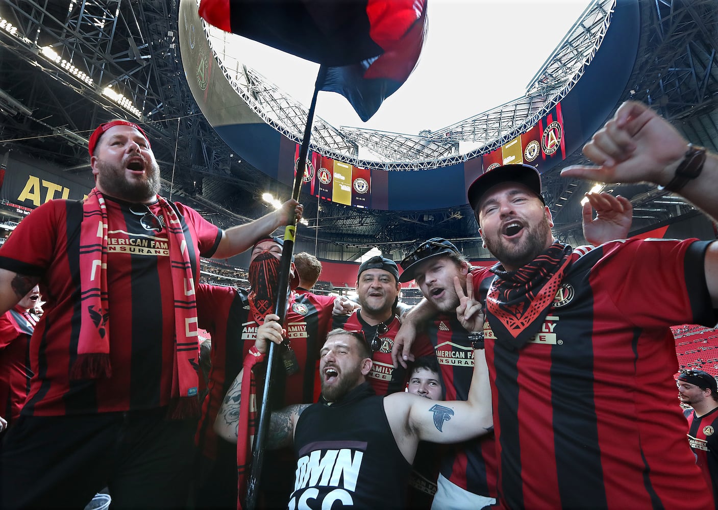 Photos: Mercedes-Benz roof open for Atlanta United match