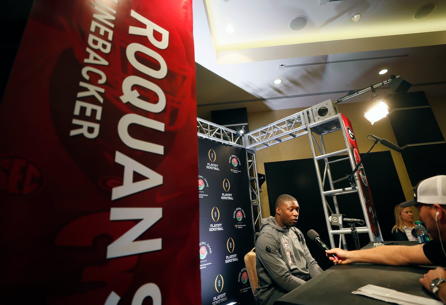 Photos: The scene at the Rose Bowl as Georgia, Oklahoma game nears