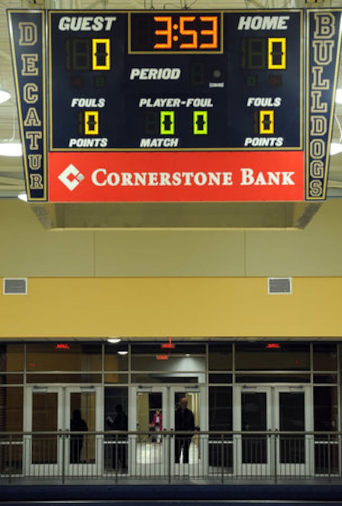 Decatur High School opens new gym