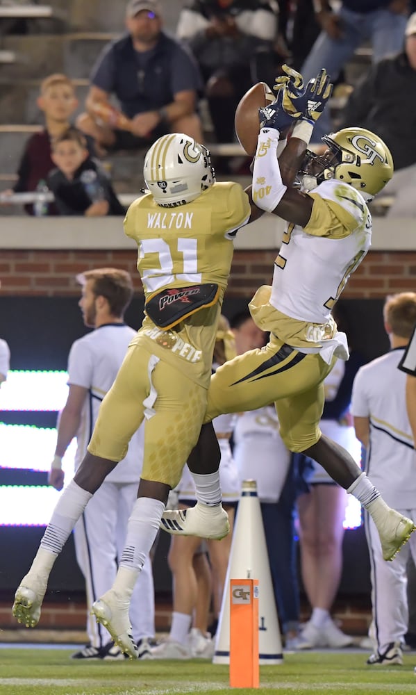 Photos: Jackets play football spring game