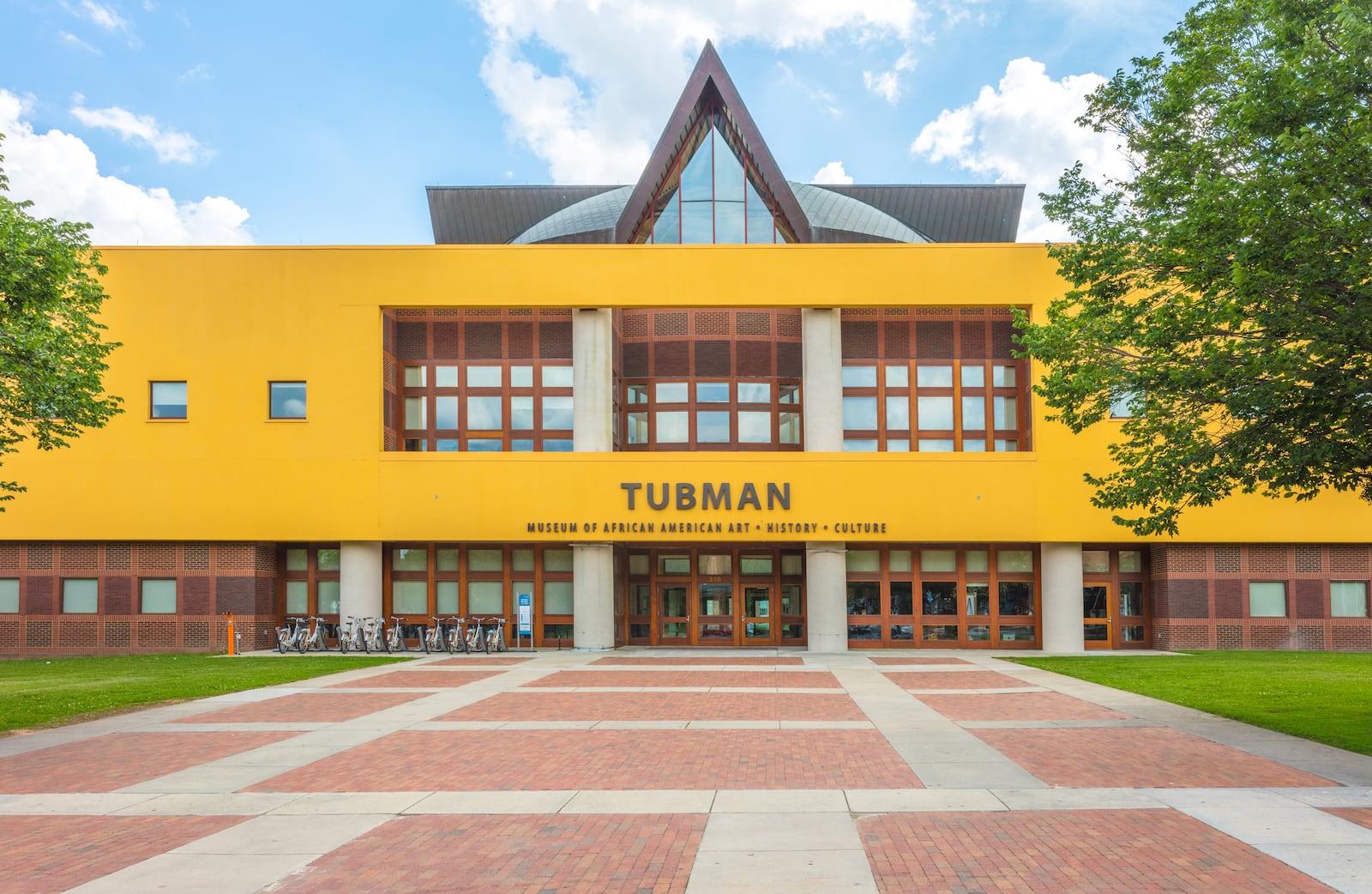 The Tubman Museum commemorates African American contributions of art, history and culture. . 

Photo Credit: Visit Macon