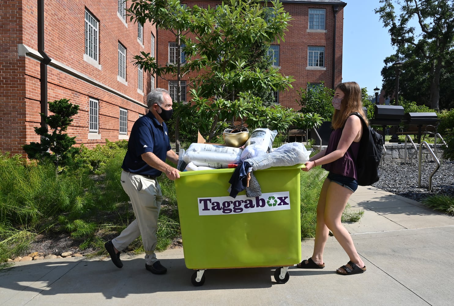 New Georgia Tech students move in