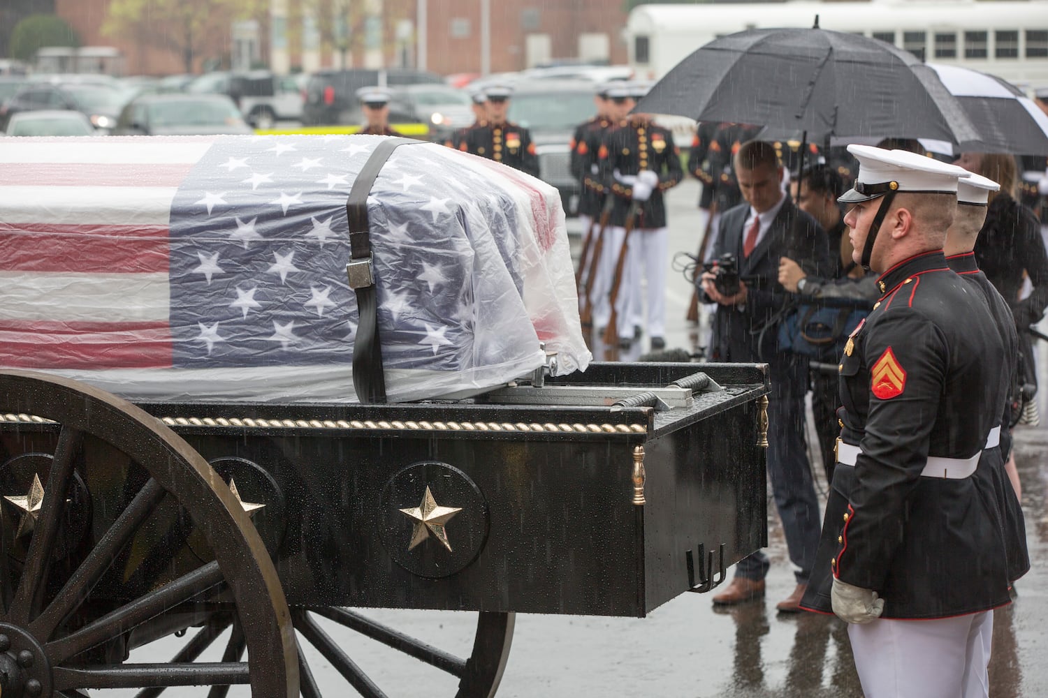 John Glenn laid to rest at Arlington National Cemetery