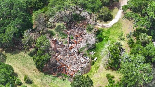 The historic home of Scott and Meredith Belford on Springfield Plantation burned down on Nov. 20, 2022. The Belfords blame a lack of leadership and crisis management by Liberty County Fire Services Chief Brian Darby. (Photo Courtesy of Justin Taylor/The Current GA)