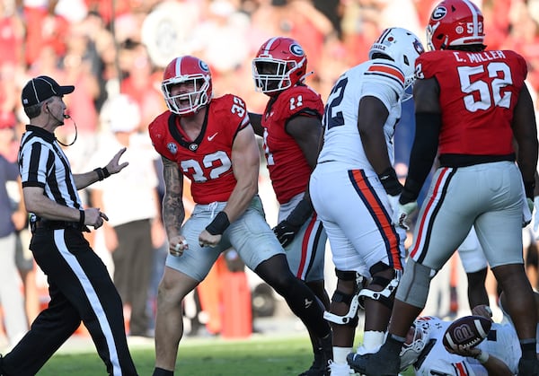 Georgia linebacker Chaz Chambliss (32) reacts after sacking Auburn quarterback Payton Thorne (1) during the second half in an NCAA football game at Sanford Stadium, Saturday, October 5, 2024, in Athens. Georgia won 31-13 over Auburn. (Hyosub Shin / AJC)