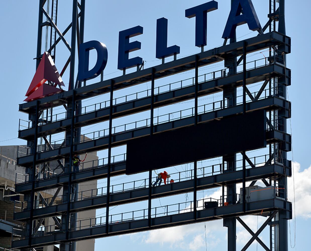 Braves' SunTrust Park set to open in 2017