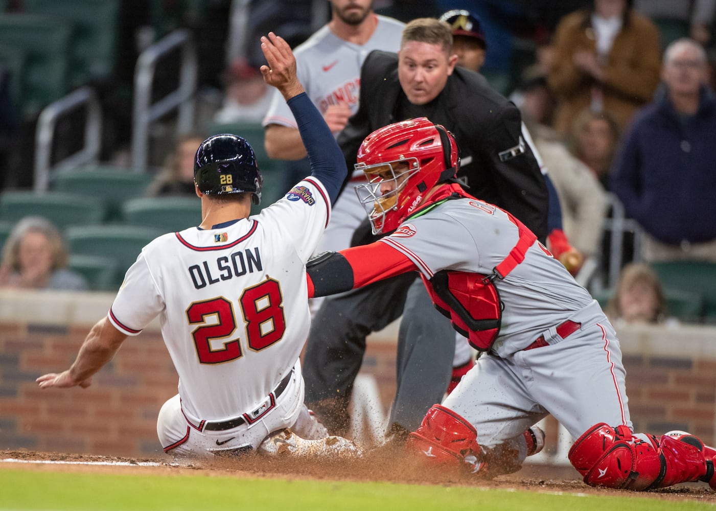 Braves-Reds photo