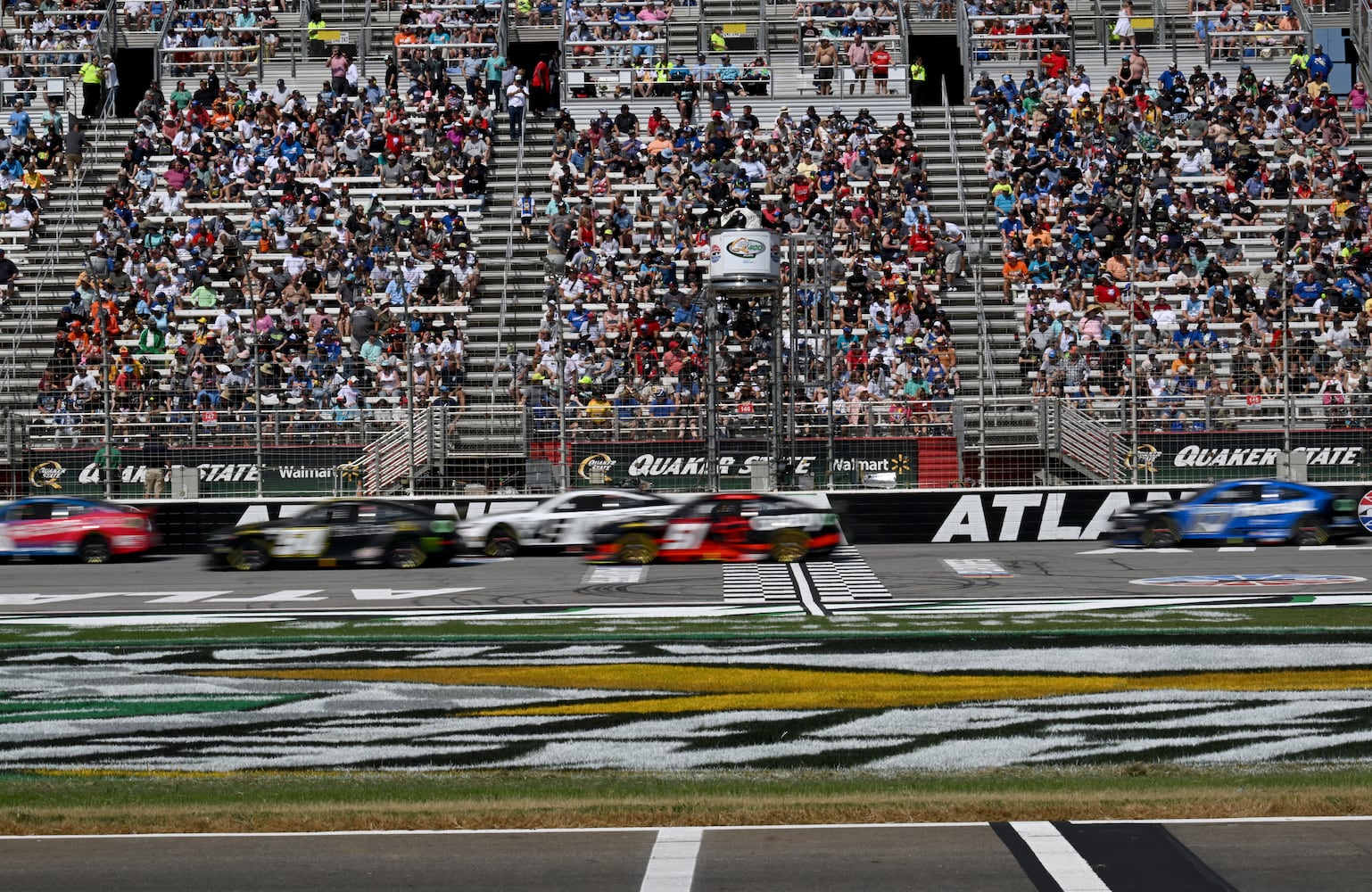 Quaker State 400 photos