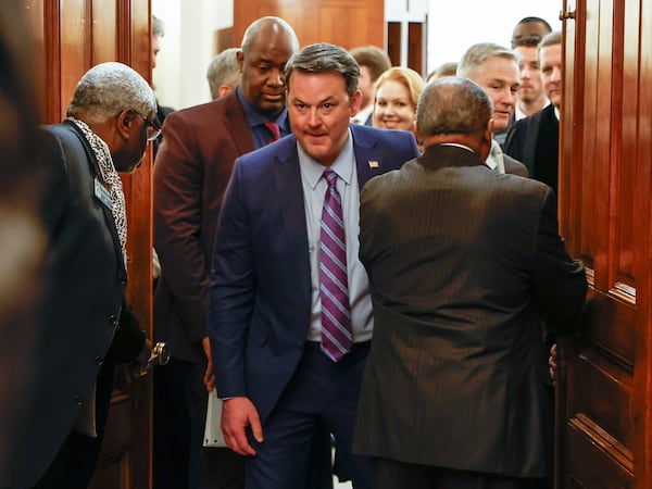 Lt. Gov. Burt Jones leads members of the Senate into House chambers before the annual state of the judiciary address on Wednesday, Feb. 7, 2024. (Natrice Miller/natrice.miller@ajc.com)