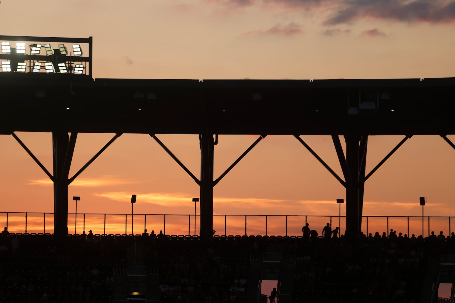 070324 braves photo