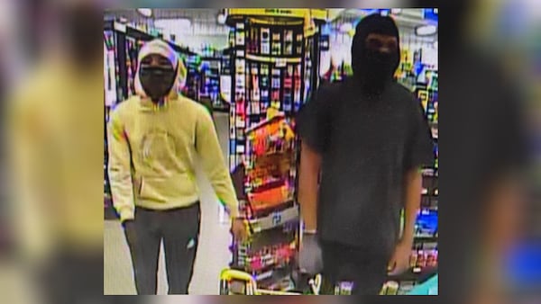 Authorities are trying to identify and locate two people involved in a fatal armed robbery Tuesday in South Fulton. Anyone with information on their identity or whereabouts is asked to contact South Fulton police.