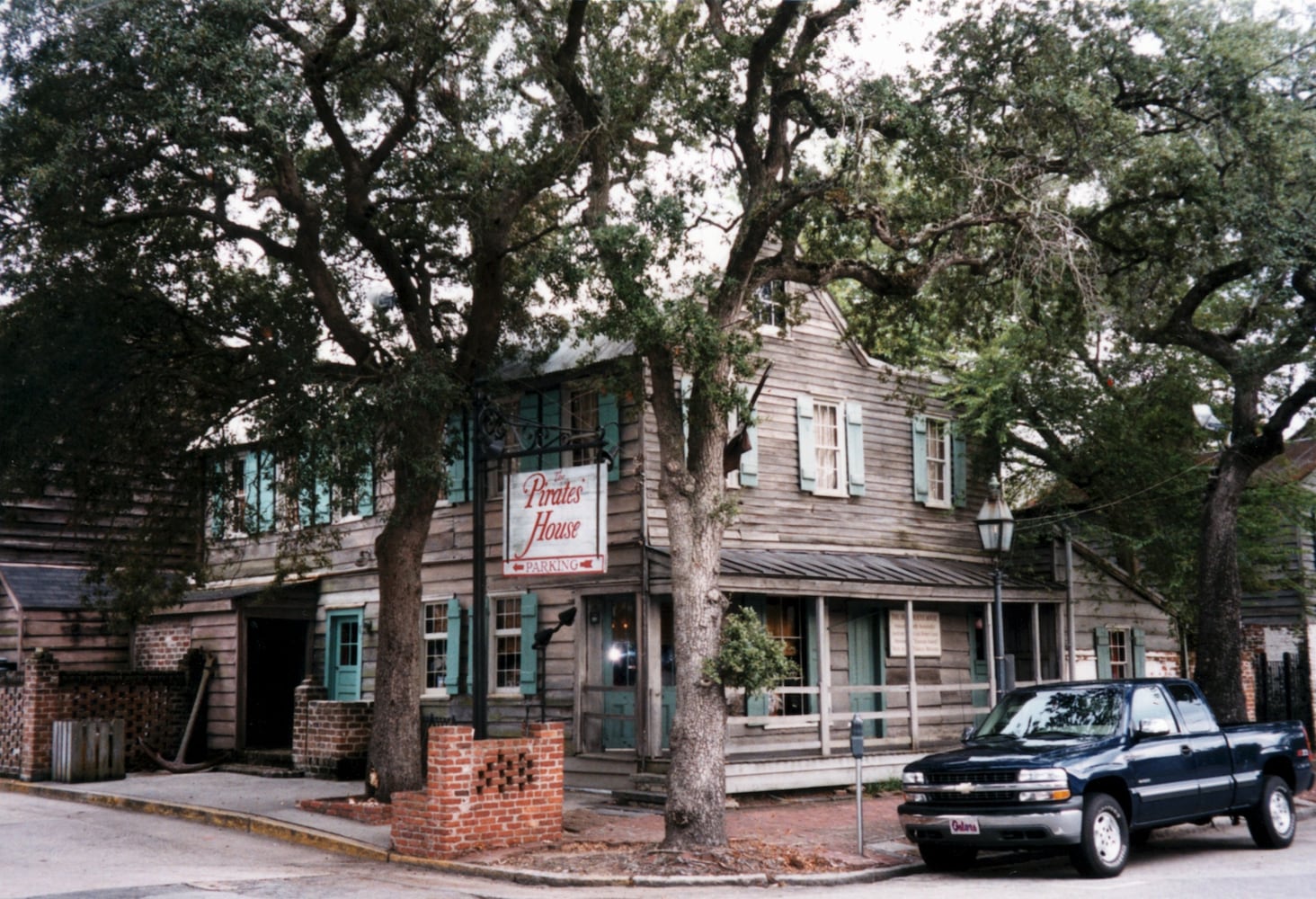 Would you buy one of Georgia’s haunted houses?