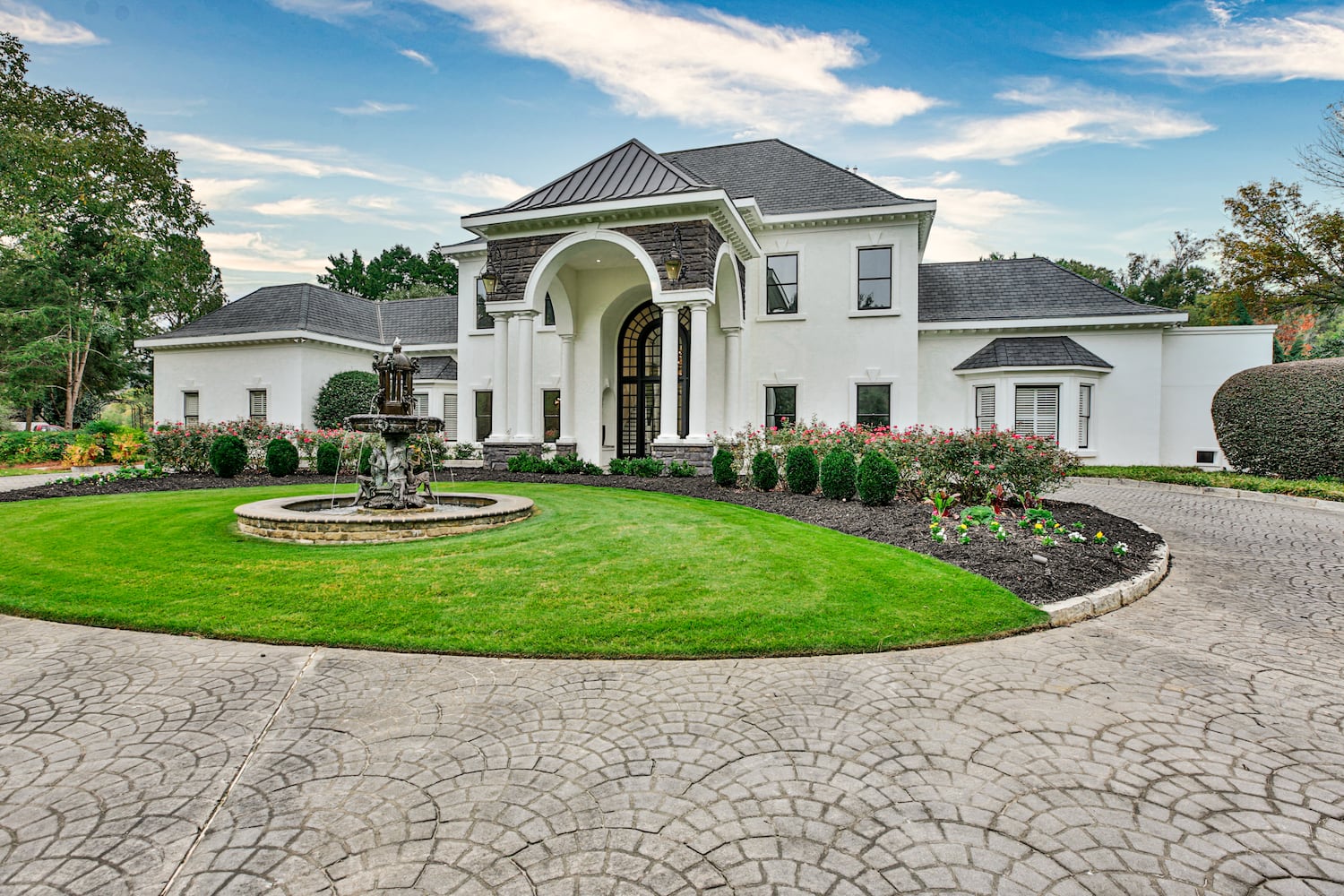 $6 million equestrian estate hits the market on Chattahoochee River