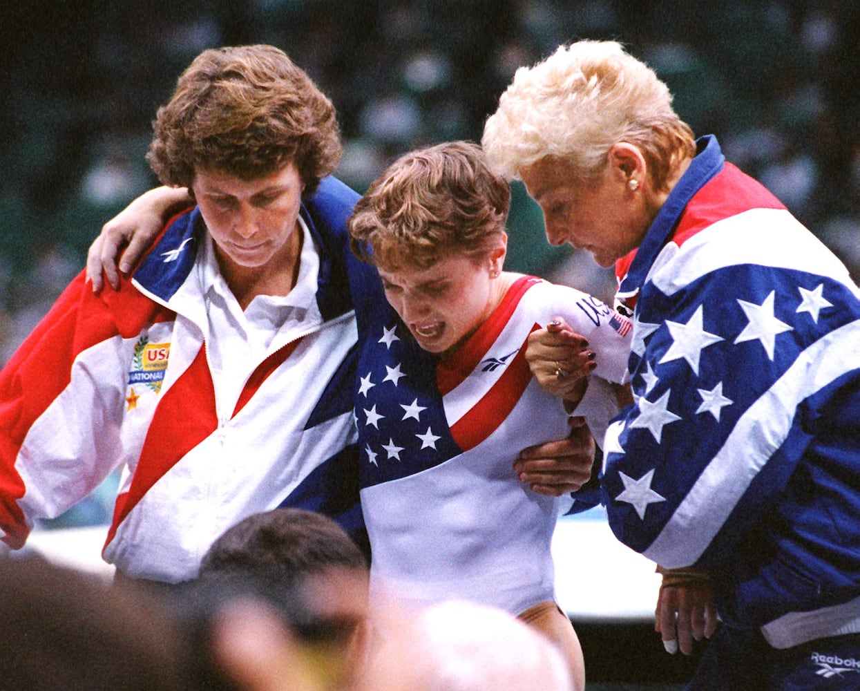 Kerri Strug leads U.S. to gymnastics gold