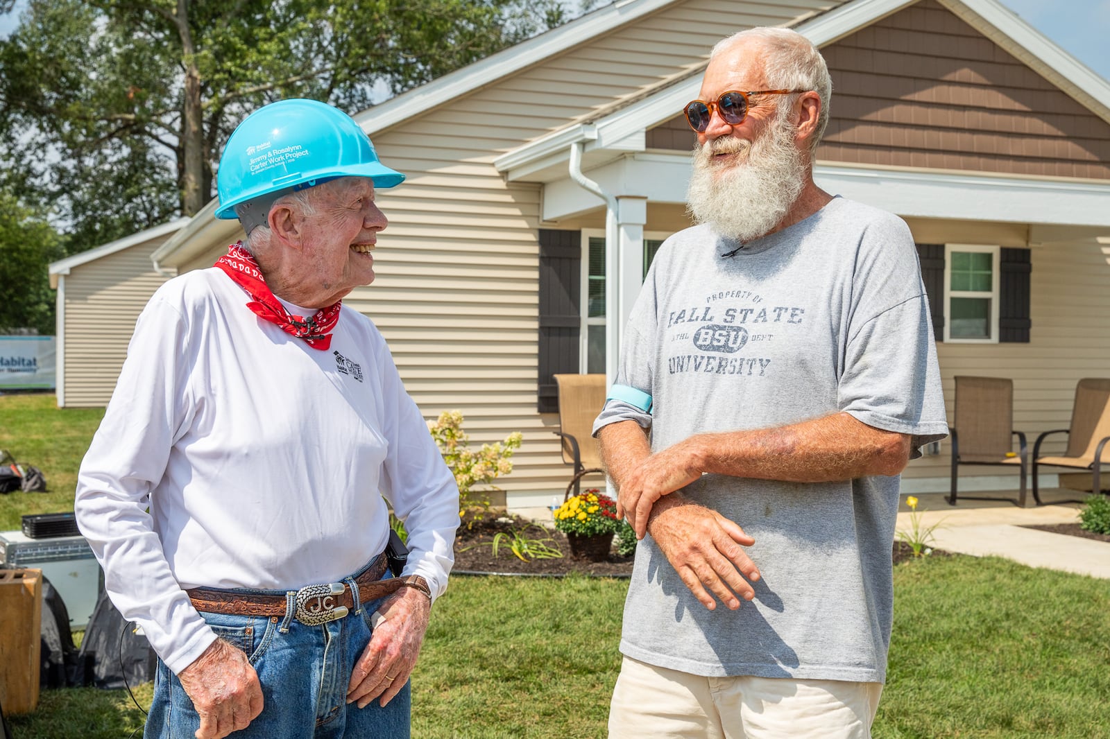 Former President Jimmy Carter with talk-show host David       Letterman at an Indiana Habitat for Humanity build in 2018. 