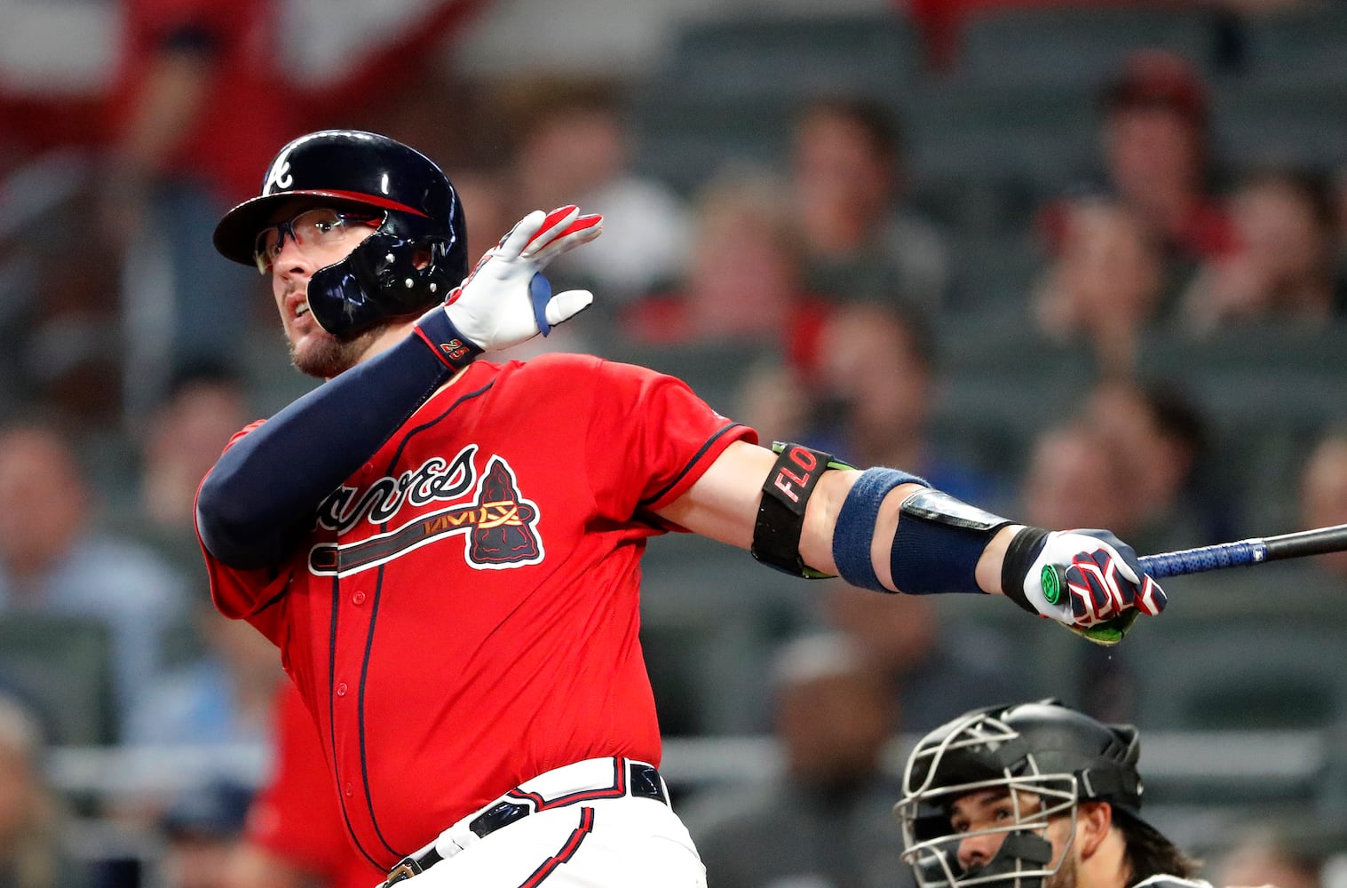 Photos: Braves break out red uniforms, host Marlins