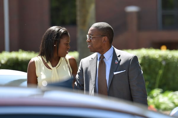 Titus Nichols, attorney for Reality Leigh Winner, arrives at the Federal Justice Center in Augusta for Winner's bond hearing on Thursday, June 8, 2017. HYOSUB SHIN / HSHIN@AJC.COM