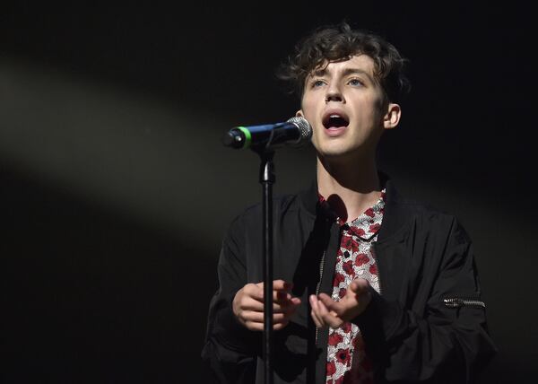 LOS ANGELES, CA - FEBRUARY 14: Singer Troye Sivan performs onstage during Lucian Grainge's 2016 Artist Showcase Presented by American Airlines and Citi at The Theatre at Ace Hotel Downtown LA on February 14, 2016 in Los Angeles, California. (Photo by Alberto E. Rodriguez/Getty Images)