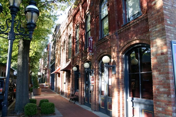 Paducah, Kentucky, is home to a thriving arts scene. Provided by Paducah CVB.