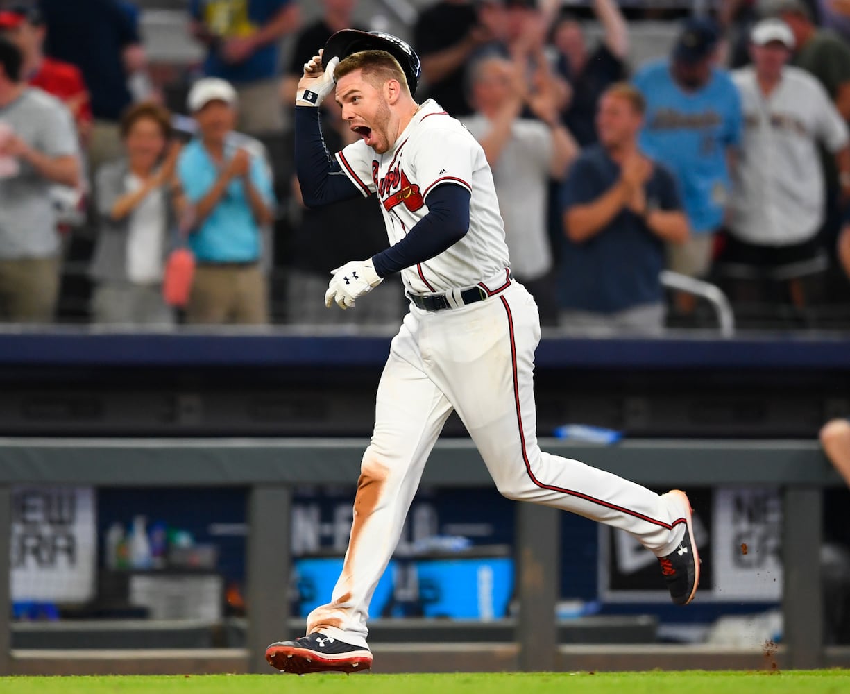 Photos: Freeman, Riley go deep in Braves’ win over Brewers