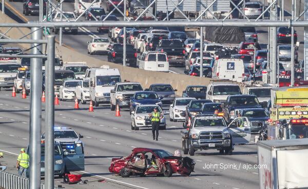 Traffic is gridlocked on I-85 North just before the Ga. 316 split while Gwinnett County authorities investigate a deadly crash.