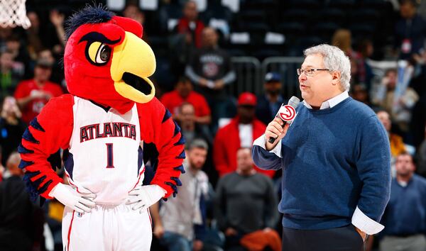 Hawk CEO Steve Koonin thanks fans for their support after a game in 2015. (Photo by Kevin C. Cox/Getty Images)